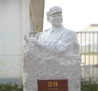 制作人物雕塑需要考慮的因素有哪些？