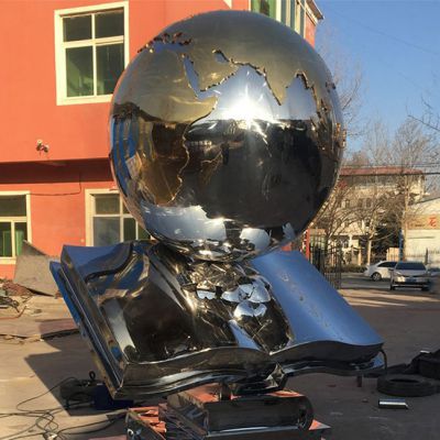 升華主題，讓觀眾清晰地融入環(huán)境才是雕塑作品的真正涵義