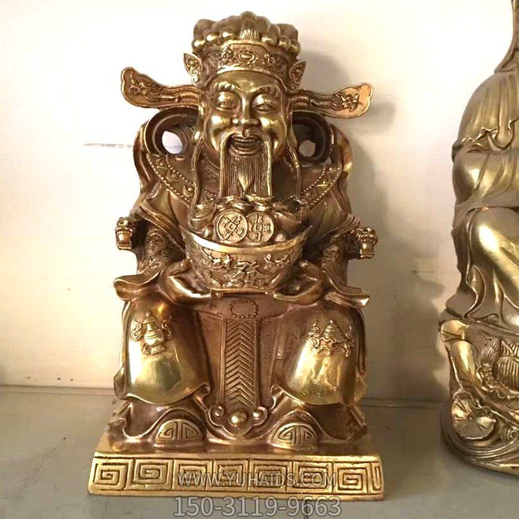 家居供奉銅雕財(cái)神爺?shù)袼?>
                                <h2>家居供奉銅雕財(cái)神爺?shù)袼?參數(shù)說(shuō)明</h2>
                                                                        <table>
                                      <tr>
                                        <th>產(chǎn)品標(biāo)題</th>
                                        <td>家居供奉銅雕財(cái)神爺?shù)袼?/td>
                                      </tr>
                                      <tr>
                                        <th>發(fā)布時(shí)間</th>
                                        <td>2023-06-07 09:06</td>
                                      </tr>
                                      <tr>
                                        <th>價(jià)格</th>
                                        <td><span>電話咨詢(xún)</td>
                                      </tr>
                                                                              <tr>
                                          <th>制作材質(zhì)</th>
                                          <td>銅雕</td>
                                        </tr>
                                                                          </table>
                                <h2>家居供奉銅雕財(cái)神爺?shù)袼?詳細(xì)說(shuō)明</h2>
                                <p>玉海雕塑是一家綜合性的雕塑公司，擁有多款家居供奉銅雕財(cái)神爺?shù)袼苣Ｐ?，可加工定制多種家居供奉銅雕財(cái)神爺?shù)袼埽С植馁|(zhì)、樣式、風(fēng)格、尺寸大小等方面的調(diào)整修改定制。我們所加工制作的家居供奉銅雕財(cái)神爺?shù)袼苜|(zhì)優(yōu)價(jià)廉，遍布全國(guó)多個(gè)省市地區(qū)，想要了解更多案例圖片，請(qǐng)電話或微信咨詢(xún)。材質(zhì)、大小、樣式等都可以按需定制，還可根據(jù)您提供給的家居供奉銅雕財(cái)神爺?shù)袼軜訄D進(jìn)行制作！如有相關(guān)需求，歡迎致電（微信同號(hào)）：<span>150-3119-9663</span></p>
                                                                <div   class=