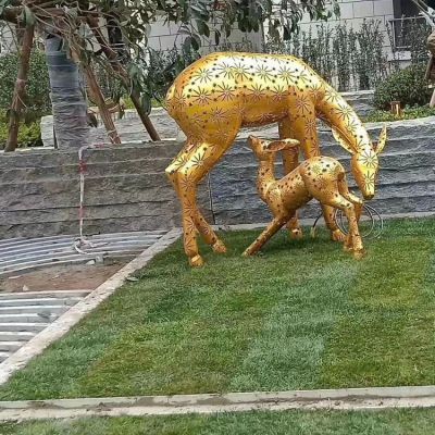 不銹鋼鏤空母子鹿，金色梅花鹿