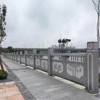 花崗巖雕花石欄板，市政路橋護(hù)欄