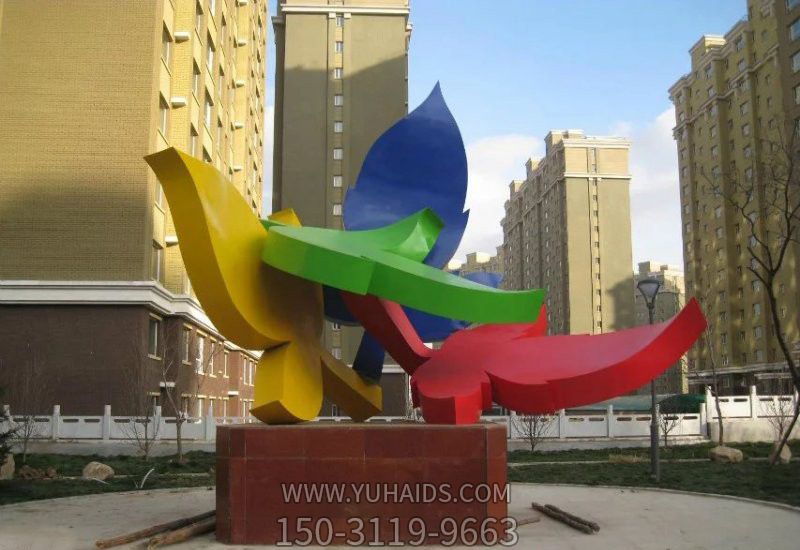 小區(qū)公園擺放彩色抽象不銹鋼樹(shù)葉雕塑