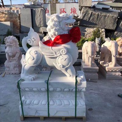 漢白玉石雕貔貅，門店看門神獸
