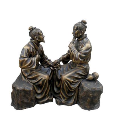 中醫(yī)文化玻璃鋼仿銅戶(hù)外街道把脈的人物景觀擺件