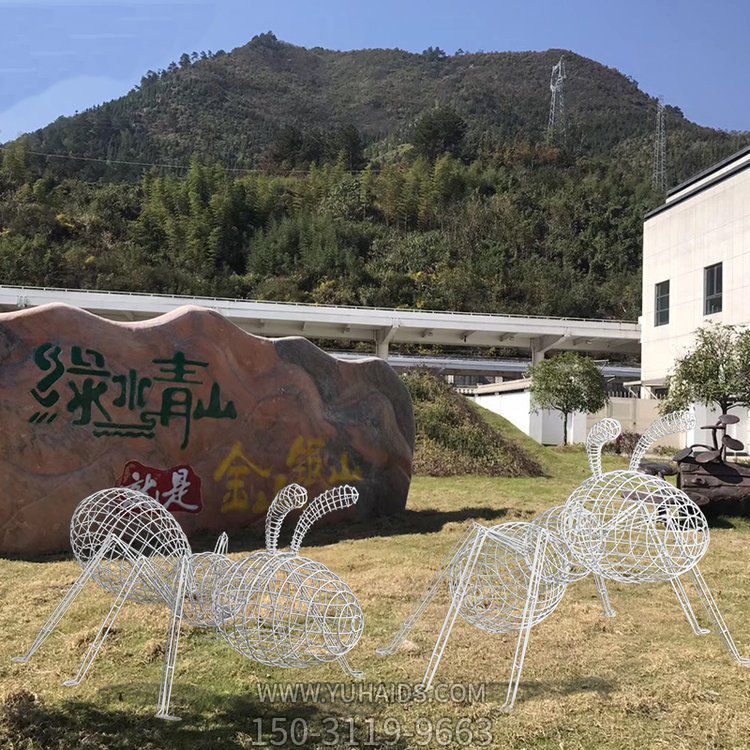 不銹鋼鐵藝螞蟻，鐵絲焊接成的鏤空螞蟻雕塑