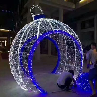 戶(hù)外廣場(chǎng)擺放不銹鋼鏤空發(fā)放南瓜車(chē)小品雕塑