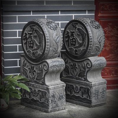 古建門口抱鼓石，黑色大理石雕刻