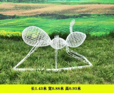 不銹鋼鏤空創(chuàng)意戶(hù)外草地抽象螞蟻景觀(guān)