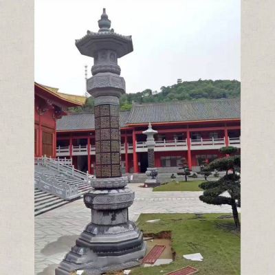 石雕經(jīng)幢，寺廟青石經(jīng)幢