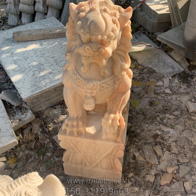 石雕晚霞紅獅子門口擺件 鎮(zhèn)宅招財(cái)?shù)袼?>
                                <h2>石雕晚霞紅獅子門口擺件 鎮(zhèn)宅招財(cái)?shù)袼?參數(shù)說明</h2>
                                                                        <table>
                                      <tr>
                                        <th>產(chǎn)品標(biāo)題</th>
                                        <td>石雕晚霞紅獅子門口擺件 鎮(zhèn)宅招財(cái)?shù)袼?/td>
                                      </tr>
                                      <tr>
                                        <th>發(fā)布時(shí)間</th>
                                        <td>2023-06-08 13:23</td>
                                      </tr>
                                      <tr>
                                        <th>價(jià)格</th>
                                        <td><span>電話咨詢</td>
                                      </tr>
                                                                              <tr>
                                          <th>雕刻內(nèi)容</th>
                                          <td>獅子</td>
                                        </tr>
                                                                              <tr>
                                          <th>制作材質(zhì)</th>
                                          <td>晚霞紅、石雕</td>
                                        </tr>
                                                                          </table>
                                <h2>石雕晚霞紅獅子門口擺件 鎮(zhèn)宅招財(cái)?shù)袼?詳細(xì)說明</h2>
                                <p>玉海雕塑是一家綜合性的雕塑公司，擁有多款石雕晚霞紅獅子門口擺件雕塑模型，可加工定制多種石雕晚霞紅獅子門口擺件雕塑，支持材質(zhì)、樣式、風(fēng)格、尺寸大小等方面的調(diào)整修改定制。我們所加工制作的石雕晚霞紅獅子門口擺件雕塑質(zhì)優(yōu)價(jià)廉，遍布全國多個(gè)省市地區(qū)，想要了解更多案例圖片，請電話或微信咨詢。材質(zhì)、大小、樣式等都可以按需定制，還可根據(jù)您提供給的石雕晚霞紅獅子門口擺件雕塑樣圖進(jìn)行制作！如有相關(guān)需求，歡迎致電（微信同號）：<span>150-3119-9663</span></p>
                                                                <div   class=