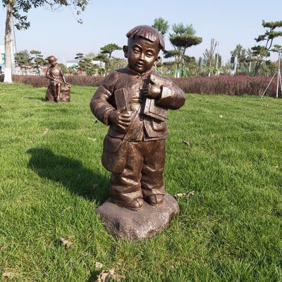 定制小孩吹喇叭雕塑需要多少錢？