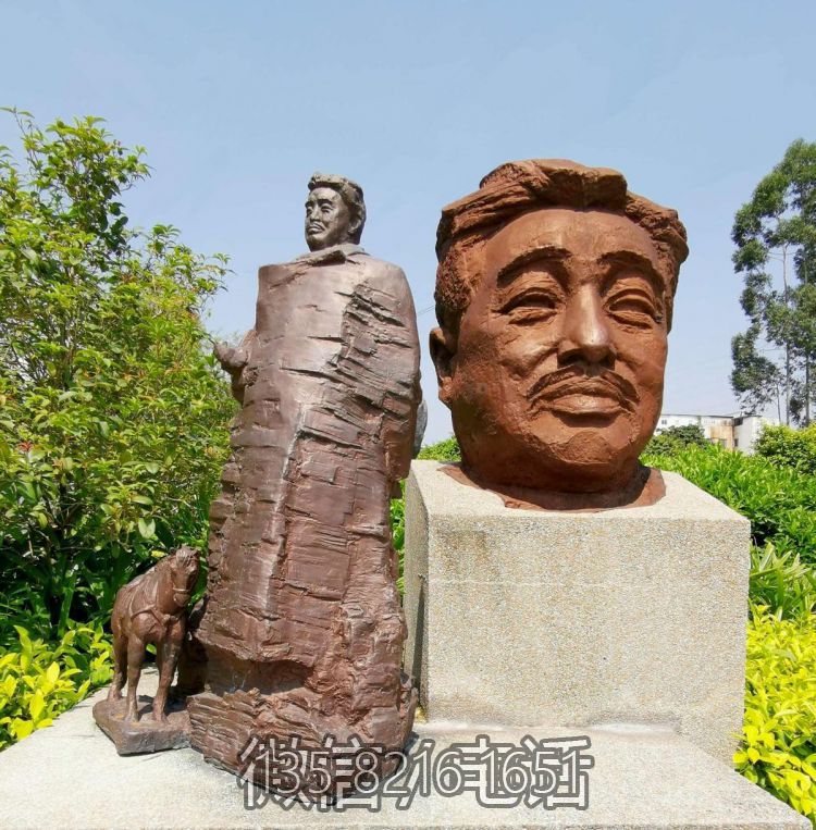 景區(qū)園林景觀玻璃鋼仿銅名人賀龍雕塑