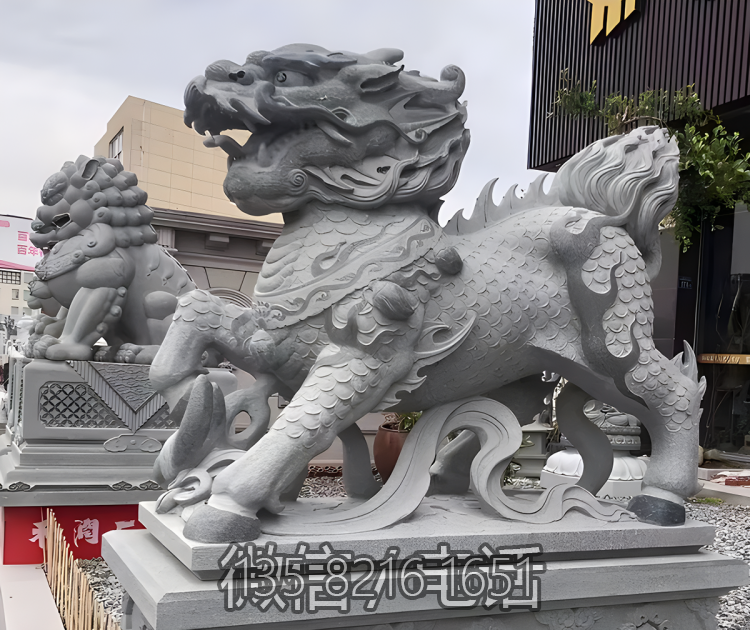 定制創(chuàng)意青石石雕大型神獸招財動物麒麟雕塑