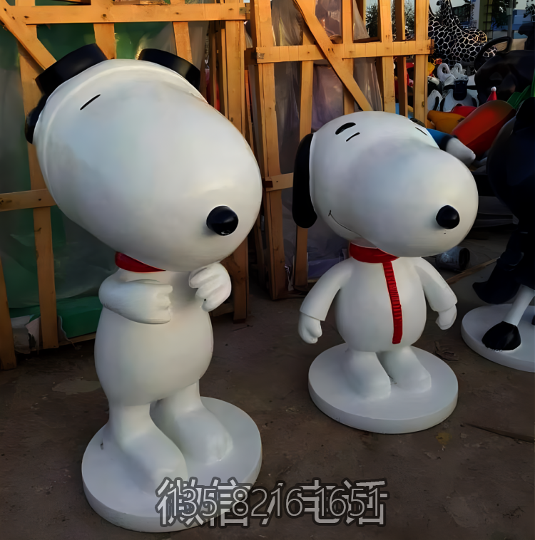 花園廣場擺件玻璃鋼卡通動物Snoopy雕塑